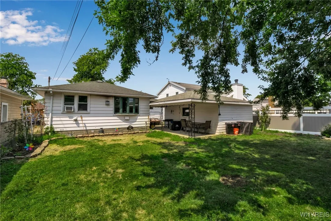 37 Lamson Road, Tonawanda, New York 14223, Tonawanda, New York 14223, 3 Bedrooms Bedrooms, 7 Rooms Rooms,1 BathroomBathrooms,Residential,Closed,37 Lamson Road, Tonawanda, New York 14223,0,B1626603