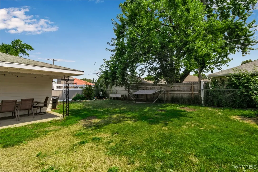 37 Lamson Road, Tonawanda, New York 14223, Tonawanda, New York 14223, 3 Bedrooms Bedrooms, 7 Rooms Rooms,1 BathroomBathrooms,Residential,Closed,37 Lamson Road, Tonawanda, New York 14223,0,B1626603