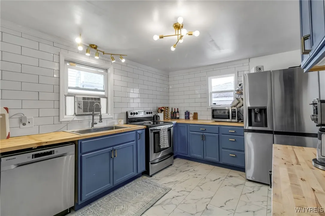 37 Lamson Road, Tonawanda, New York 14223, Tonawanda, New York 14223, 3 Bedrooms Bedrooms, 7 Rooms Rooms,1 BathroomBathrooms,Residential,Closed,37 Lamson Road, Tonawanda, New York 14223,0,B1626603