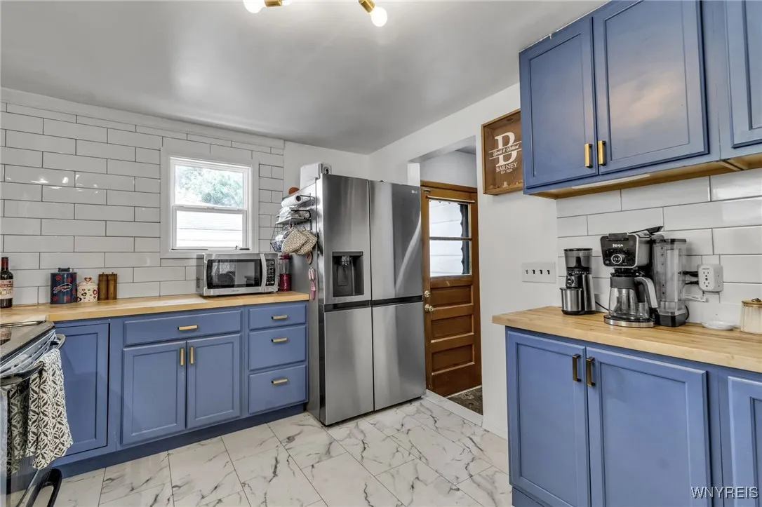 37 Lamson Road, Tonawanda, New York 14223, Tonawanda, New York 14223, 3 Bedrooms Bedrooms, 7 Rooms Rooms,1 BathroomBathrooms,Residential,Closed,37 Lamson Road, Tonawanda, New York 14223,0,B1626603