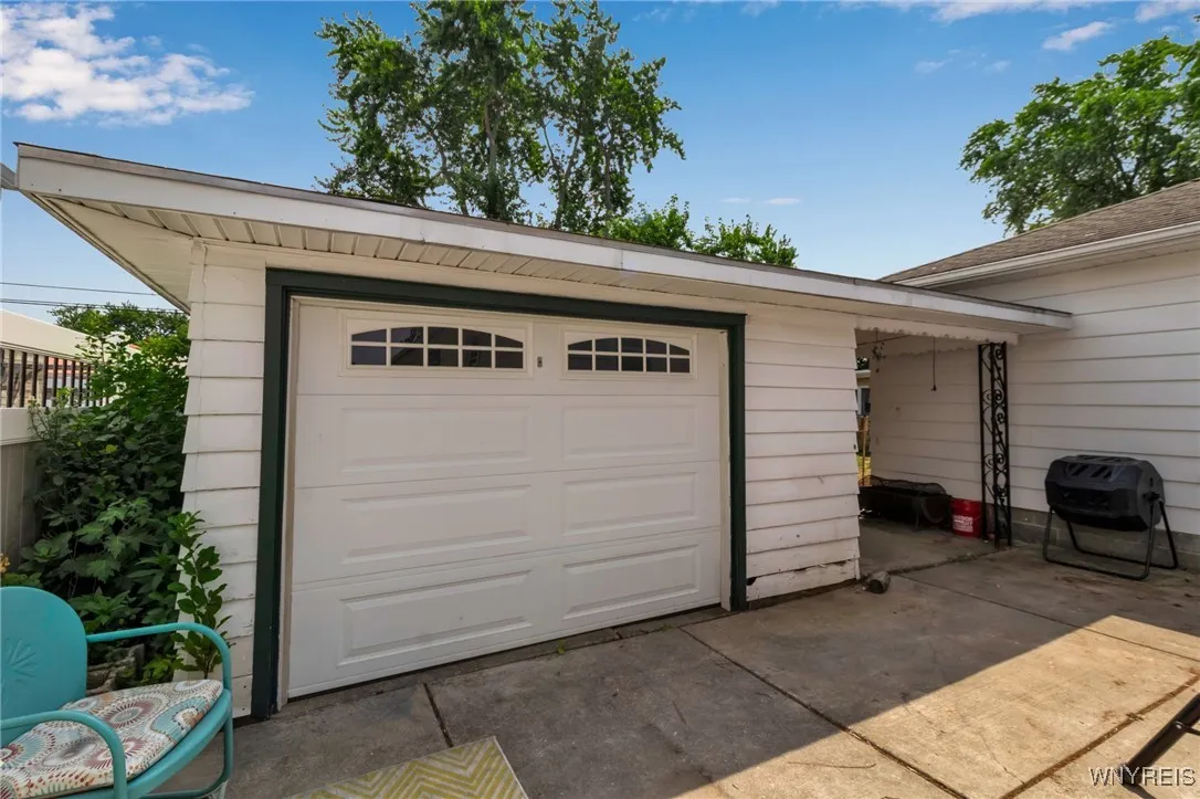 37 Lamson Road, Tonawanda, New York 14223, Tonawanda, New York 14223, 3 Bedrooms Bedrooms, 7 Rooms Rooms,1 BathroomBathrooms,Residential,Closed,37 Lamson Road, Tonawanda, New York 14223,0,B1626603