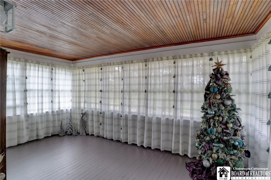 5621 Route 474, Harmony, New York 14710, Harmony, New York 14710, 4 Bedrooms Bedrooms, 9 Rooms Rooms,1 BathroomBathrooms,Residential,Closed,5621 Route 474, Harmony, New York 14710,0,R1626586