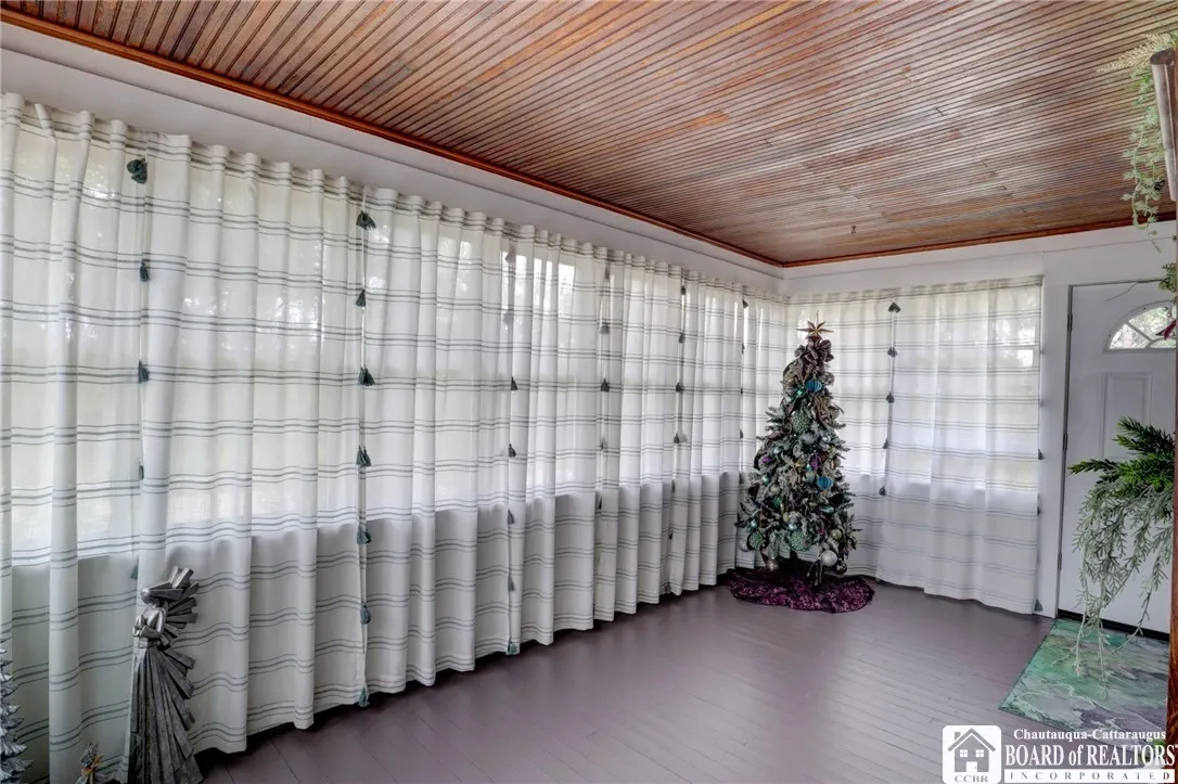 5621 Route 474, Harmony, New York 14710, Harmony, New York 14710, 4 Bedrooms Bedrooms, 9 Rooms Rooms,1 BathroomBathrooms,Residential,Closed,5621 Route 474, Harmony, New York 14710,0,R1626586