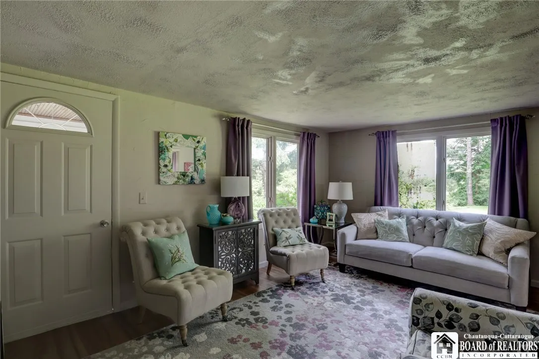 5621 Route 474, Harmony, New York 14710, Harmony, New York 14710, 4 Bedrooms Bedrooms, 9 Rooms Rooms,1 BathroomBathrooms,Residential,Closed,5621 Route 474, Harmony, New York 14710,0,R1626586