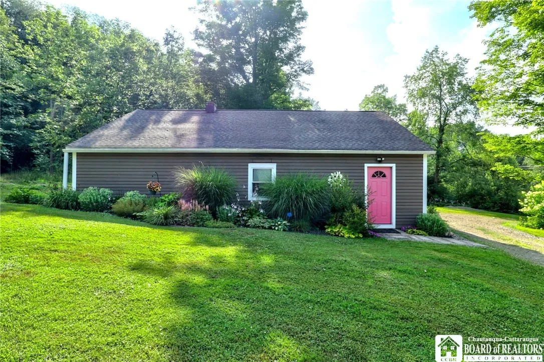 5621 Route 474, Harmony, New York 14710, Harmony, New York 14710, 4 Bedrooms Bedrooms, 9 Rooms Rooms,1 BathroomBathrooms,Residential,Closed,5621 Route 474, Harmony, New York 14710,0,R1626586