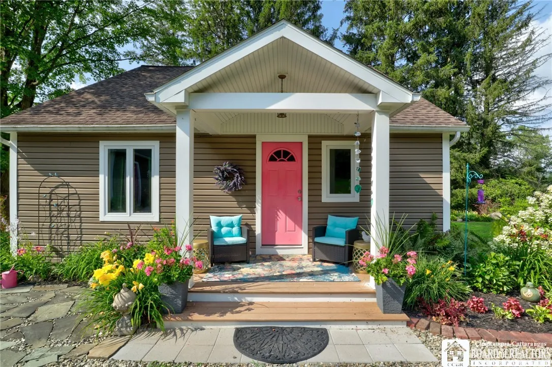 5621 Route 474, Harmony, New York 14710, Harmony, New York 14710, 4 Bedrooms Bedrooms, 9 Rooms Rooms,1 BathroomBathrooms,Residential,Closed,5621 Route 474, Harmony, New York 14710,0,R1626586