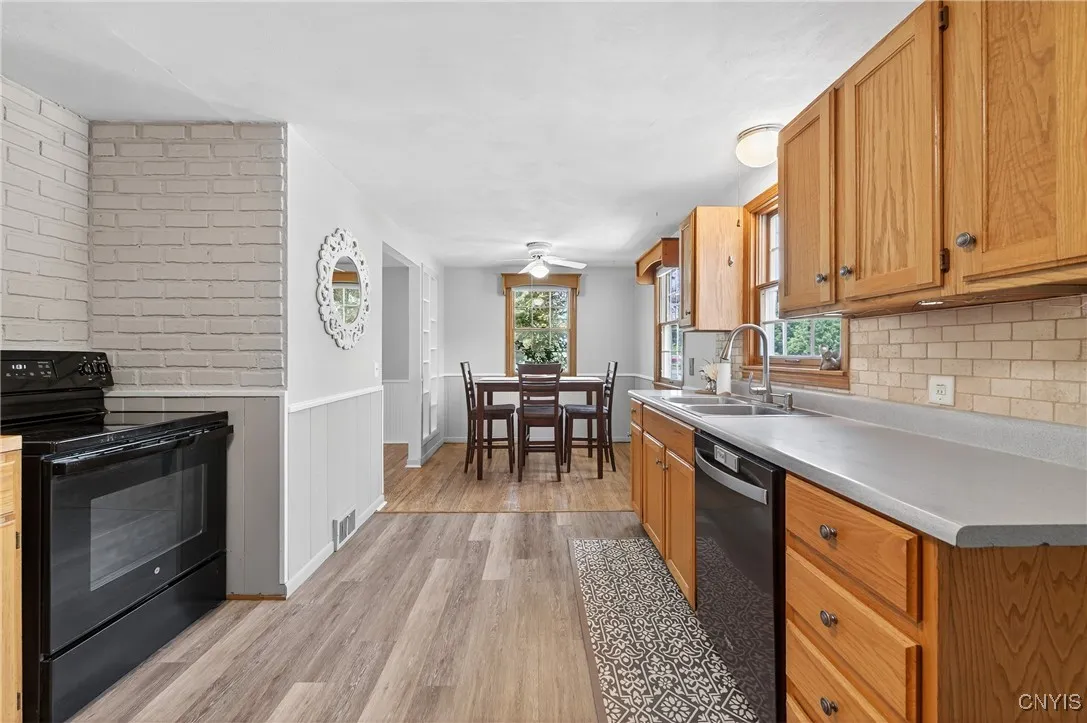 22 Richlee Drive, Camillus, New York 13031, Camillus, New York 13031, 3 Bedrooms Bedrooms, 7 Rooms Rooms,1 BathroomBathrooms,Residential,Closed,22 Richlee Drive, Camillus, New York 13031,0,S1626643