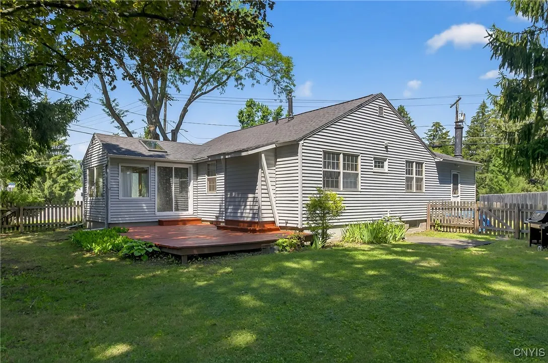 22 Richlee Drive, Camillus, New York 13031, Camillus, New York 13031, 3 Bedrooms Bedrooms, 7 Rooms Rooms,1 BathroomBathrooms,Residential,Closed,22 Richlee Drive, Camillus, New York 13031,0,S1626643