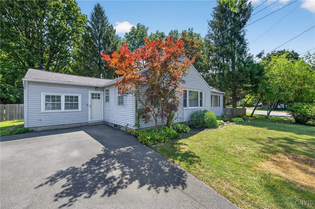 22 Richlee Drive, Camillus, New York 13031, Camillus, New York 13031, 3 Bedrooms Bedrooms, 7 Rooms Rooms,1 BathroomBathrooms,Residential,Closed,22 Richlee Drive, Camillus, New York 13031,0,S1626643