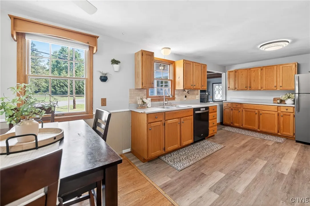 22 Richlee Drive, Camillus, New York 13031, Camillus, New York 13031, 3 Bedrooms Bedrooms, 7 Rooms Rooms,1 BathroomBathrooms,Residential,Closed,22 Richlee Drive, Camillus, New York 13031,0,S1626643