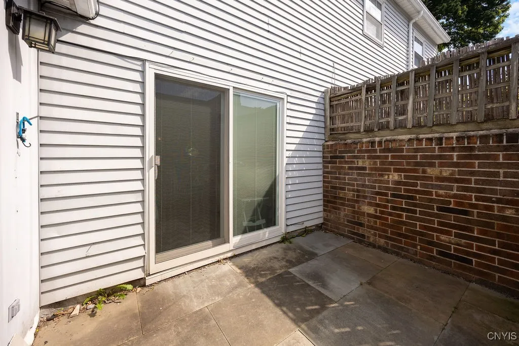 209 Highbridge Street 4, Manlius, New York 13066, Manlius, New York 13066, 2 Bedrooms Bedrooms, 5 Rooms Rooms,1 BathroomBathrooms,Residential,Closed,209 Highbridge Street 4, Manlius, New York 13066,0,S1625950
