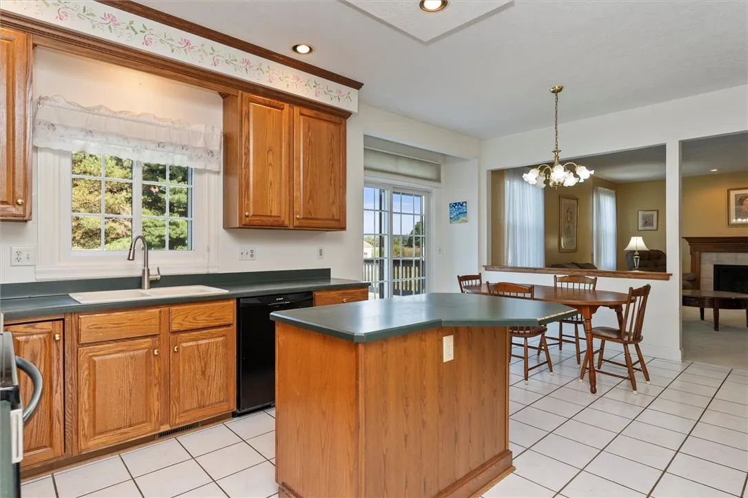 11 Wood Duck Run, Ogden, New York 14559, Ogden, New York 14559, 4 Bedrooms Bedrooms, 8 Rooms Rooms,2 BathroomsBathrooms,Residential,Closed,11 Wood Duck Run, Ogden, New York 14559,0,R1625082