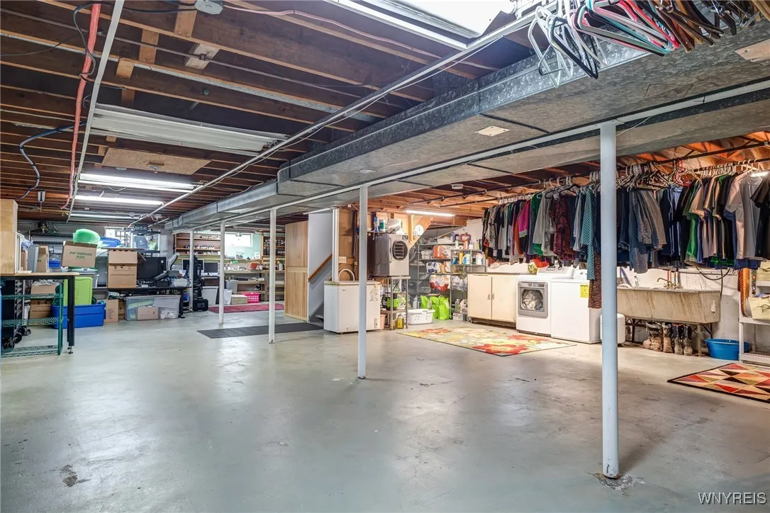 500 Getzville Road, Amherst, New York 14226, Amherst, New York 14226, 3 Bedrooms Bedrooms, 6 Rooms Rooms,1 BathroomBathrooms,Residential,For Sale,500 Getzville Road, Amherst, New York 14226,B1626809