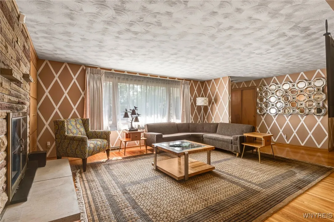 500 Getzville Road, Amherst, New York 14226, Amherst, New York 14226, 3 Bedrooms Bedrooms, 6 Rooms Rooms,1 BathroomBathrooms,Residential,For Sale,500 Getzville Road, Amherst, New York 14226,B1626809