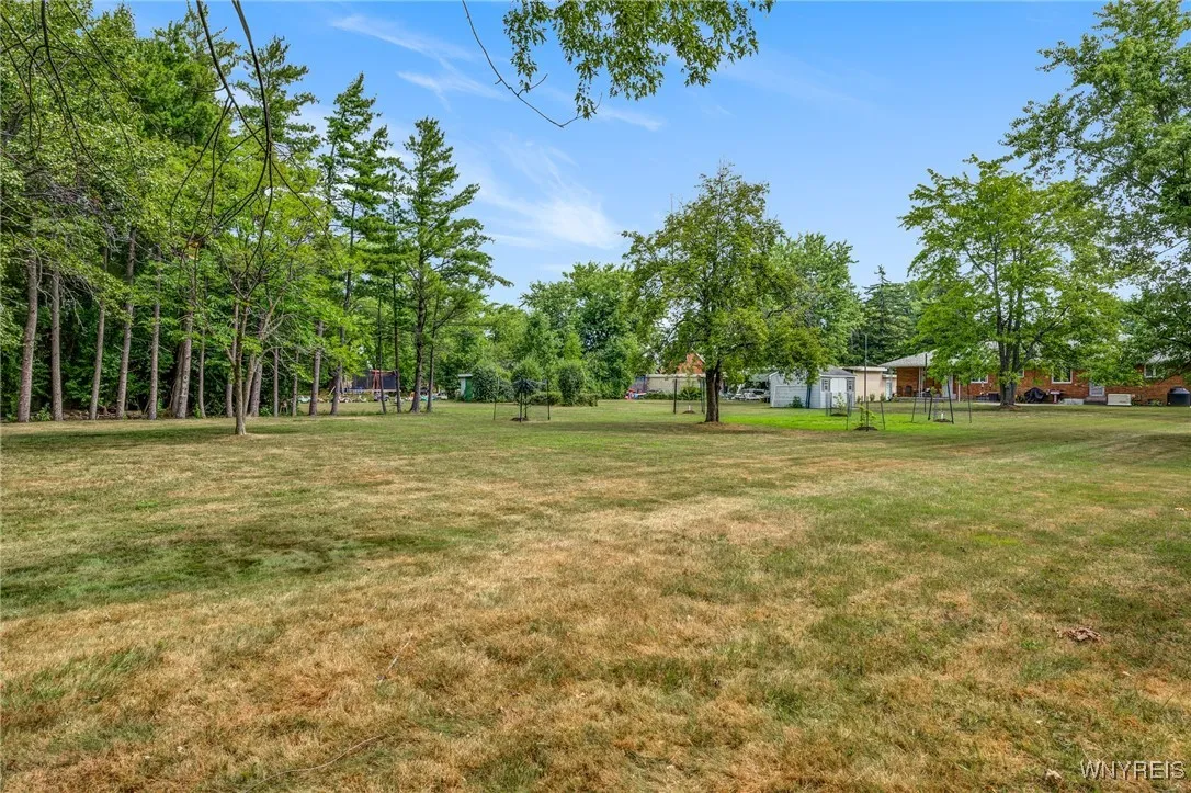 500 Getzville Road, Amherst, New York 14226, Amherst, New York 14226, 3 Bedrooms Bedrooms, 6 Rooms Rooms,1 BathroomBathrooms,Residential,For Sale,500 Getzville Road, Amherst, New York 14226,B1626809