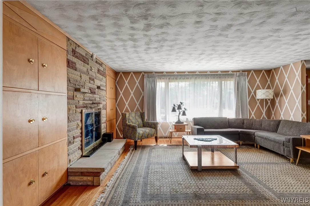 500 Getzville Road, Amherst, New York 14226, Amherst, New York 14226, 3 Bedrooms Bedrooms, 6 Rooms Rooms,1 BathroomBathrooms,Residential,For Sale,500 Getzville Road, Amherst, New York 14226,B1626809
