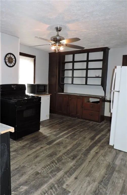 217 Middlesex Road, Rochester, New York 14610, Rochester, New York 14610, 2 Bedrooms Bedrooms, 5 Rooms Rooms,1 BathroomBathrooms,Residential Lease,For Rent,217 Middlesex Road, Rochester, New York 14610,R1626950