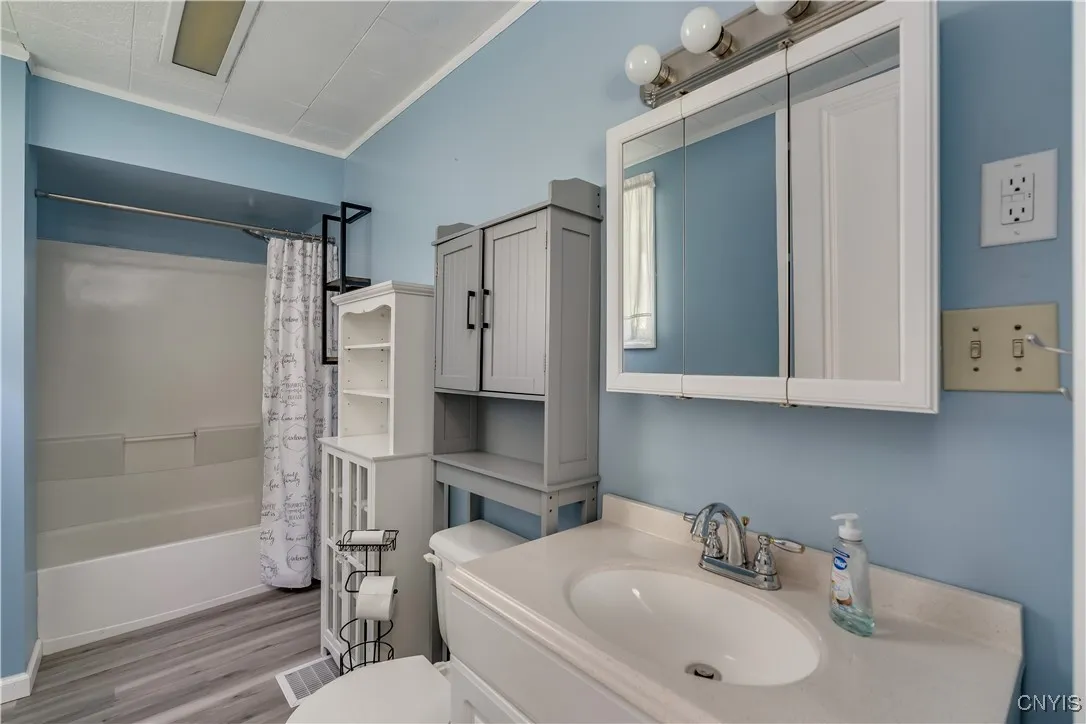 19 Antwerp Street, Philadelphia, New York 13673, Philadelphia, New York 13673, 5 Bedrooms Bedrooms, 13 Rooms Rooms,2 BathroomsBathrooms,Residential,Closed,19 Antwerp Street, Philadelphia, New York 13673,0,S1625968