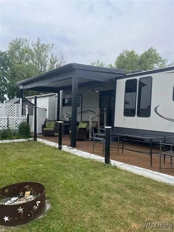 9456 Lakeshore, Evans, New York 14006, Evans, New York 14006, 1 Bedroom Bedrooms, 3 Rooms Rooms,1 BathroomBathrooms,Residential,Closed,9456 Lakeshore, Evans, New York 14006,0,B1626672
