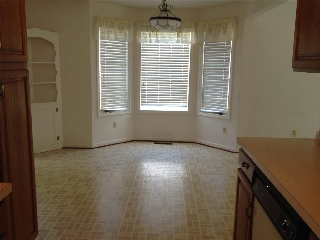 28 Chenin, Perinton, New York 14450, Perinton, New York 14450, 2 Bedrooms Bedrooms, 5 Rooms Rooms,2 BathroomsBathrooms,Residential Lease,For Rent,28 Chenin, Perinton, New York 14450,R1627289