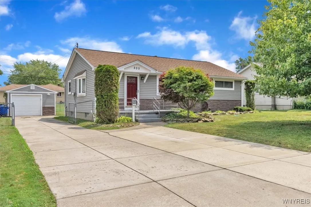 205 Sky Hi Drive, West Seneca, New York 14224, West Seneca, New York 14224, 3 Bedrooms Bedrooms, 9 Rooms Rooms,1 BathroomBathrooms,Residential,Closed,205 Sky Hi Drive, West Seneca, New York 14224,0,B1627176