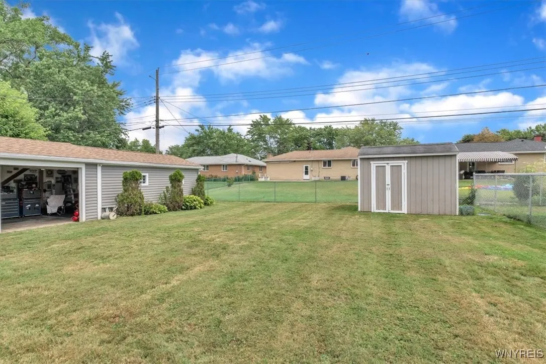 205 Sky Hi Drive, West Seneca, New York 14224, West Seneca, New York 14224, 3 Bedrooms Bedrooms, 9 Rooms Rooms,1 BathroomBathrooms,Residential,Closed,205 Sky Hi Drive, West Seneca, New York 14224,0,B1627176
