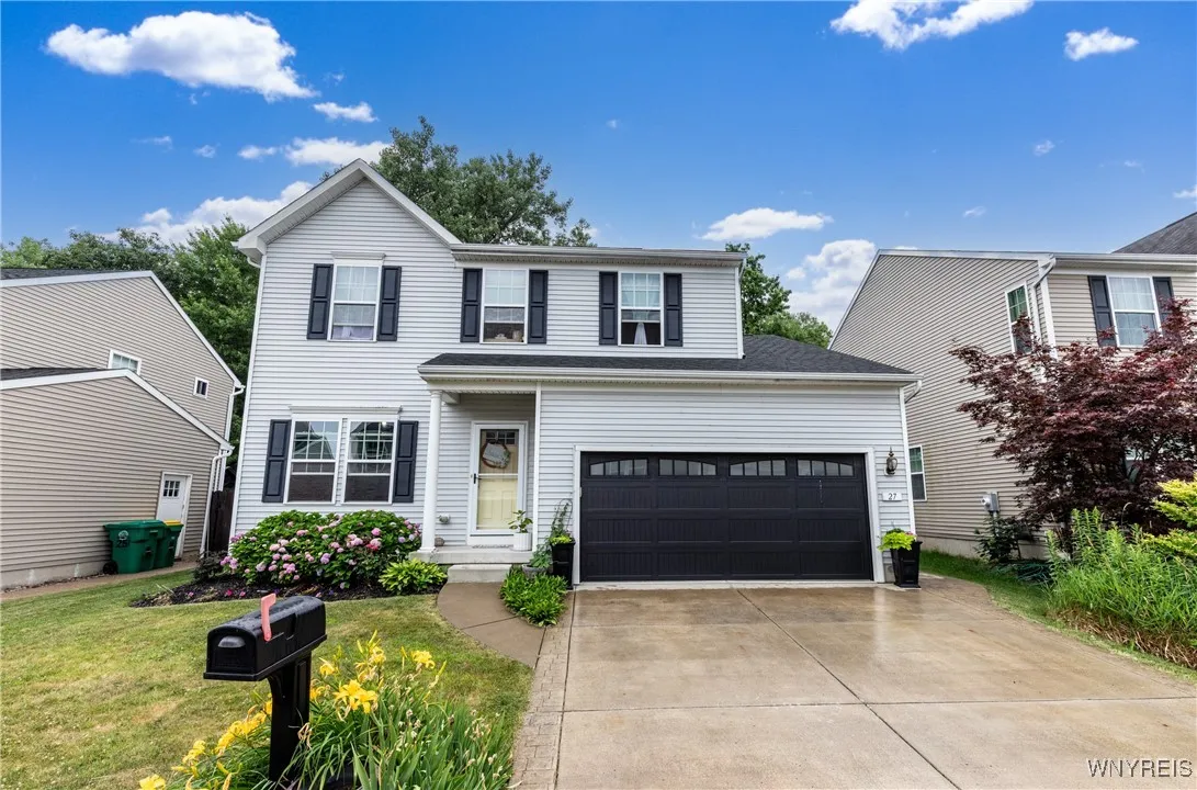 27 Scooter Lane, Hamburg, New York 14075, Hamburg, New York 14075, 4 Bedrooms Bedrooms, 8 Rooms Rooms,2 BathroomsBathrooms,Residential,For Sale,27 Scooter Lane, Hamburg, New York 14075,B1602162