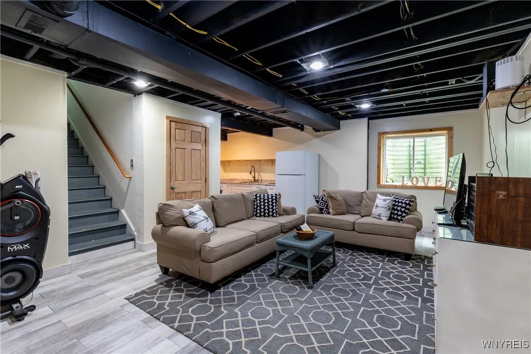27 Scooter Lane, Hamburg, New York 14075, Hamburg, New York 14075, 4 Bedrooms Bedrooms, 8 Rooms Rooms,2 BathroomsBathrooms,Residential,For Sale,27 Scooter Lane, Hamburg, New York 14075,B1602162