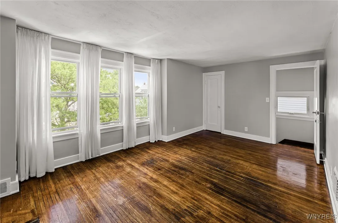 374 Victoria Boulevard, Tonawanda, New York 14217, Tonawanda, New York 14217, 4 Bedrooms Bedrooms, ,2 BathroomsBathrooms,Residential,Closed,374 Victoria Boulevard, Tonawanda, New York 14217,0,B1626916