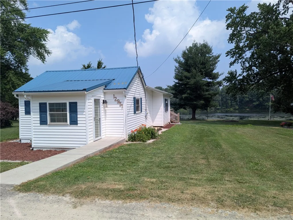 12951 Hillcrest Drive, Carlton, New York 14411, Carlton, New York 14411, 2 Bedrooms Bedrooms, 5 Rooms Rooms,2 BathroomsBathrooms,Residential,Closed,12951 Hillcrest Drive, Carlton, New York 14411,0,R1626822