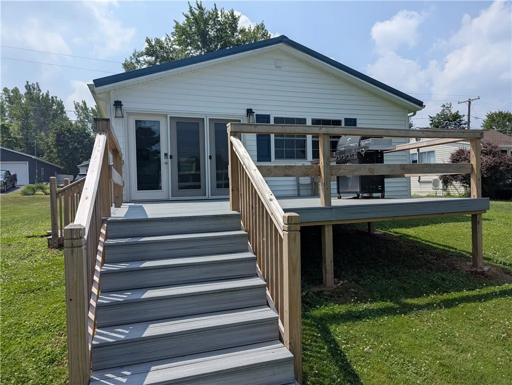 12951 Hillcrest Drive, Carlton, New York 14411, Carlton, New York 14411, 2 Bedrooms Bedrooms, 5 Rooms Rooms,2 BathroomsBathrooms,Residential,Closed,12951 Hillcrest Drive, Carlton, New York 14411,0,R1626822