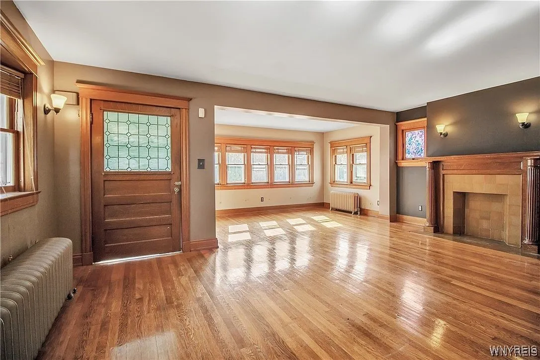 55 West Northrup Place, Buffalo, New York 14214, Buffalo, New York 14214, 3 Bedrooms Bedrooms, 8 Rooms Rooms,2 BathroomsBathrooms,Residential,For Sale,55 West Northrup Place, Buffalo, New York 14214,B1624502