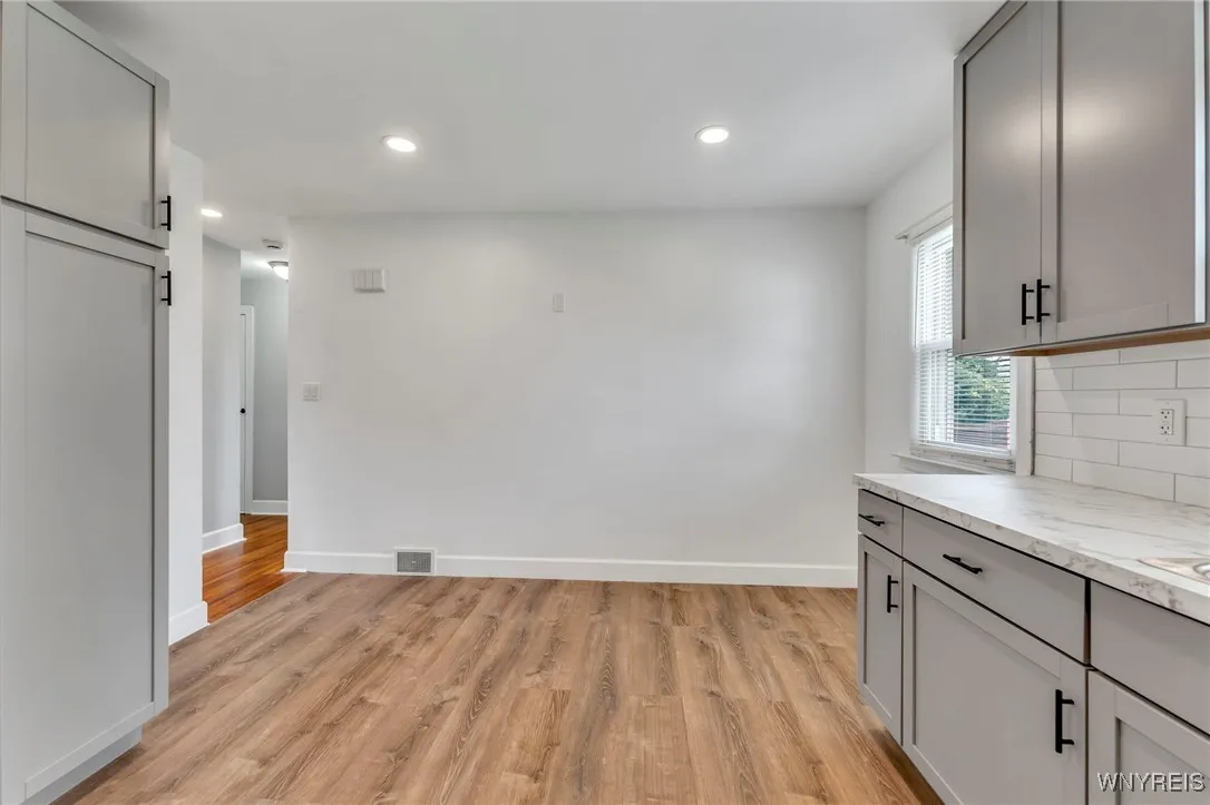 147 Madison Avenue, Hamburg, New York 14219, Hamburg, New York 14219, 4 Bedrooms Bedrooms, 6 Rooms Rooms,1 BathroomBathrooms,Residential,For Sale,147 Madison Avenue, Hamburg, New York 14219,B1627290