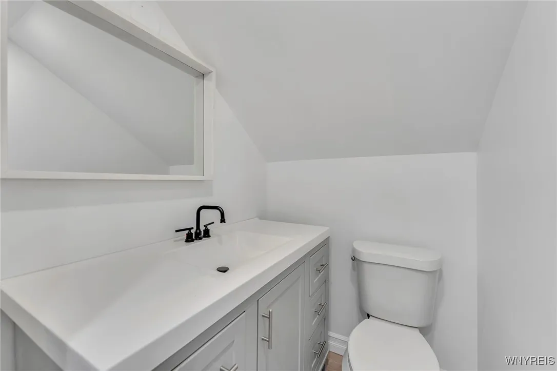 147 Madison Avenue, Hamburg, New York 14219, Hamburg, New York 14219, 4 Bedrooms Bedrooms, 6 Rooms Rooms,1 BathroomBathrooms,Residential,For Sale,147 Madison Avenue, Hamburg, New York 14219,B1627290