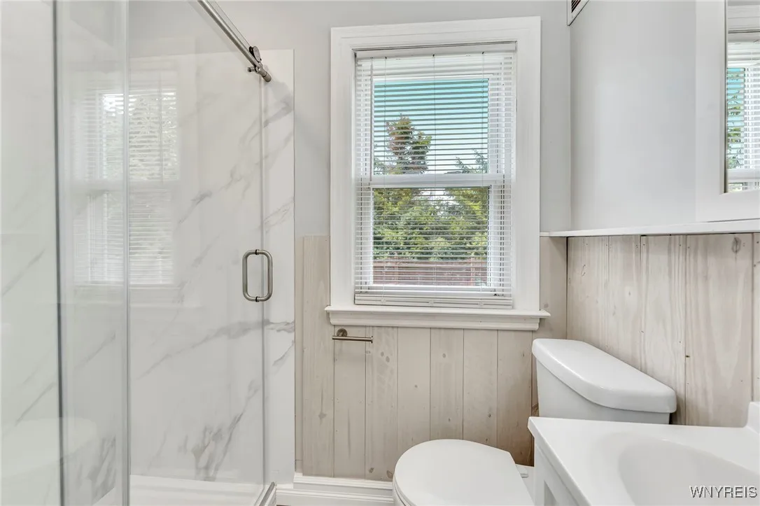 147 Madison Avenue, Hamburg, New York 14219, Hamburg, New York 14219, 4 Bedrooms Bedrooms, 6 Rooms Rooms,1 BathroomBathrooms,Residential,For Sale,147 Madison Avenue, Hamburg, New York 14219,B1627290