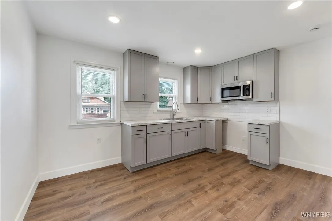 147 Madison Avenue, Hamburg, New York 14219, Hamburg, New York 14219, 4 Bedrooms Bedrooms, 6 Rooms Rooms,1 BathroomBathrooms,Residential,For Sale,147 Madison Avenue, Hamburg, New York 14219,B1627290