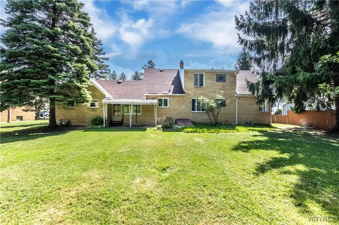 49 Bielak Road, Orchard Park, New York 14127, Orchard Park, New York 14127, 3 Bedrooms Bedrooms, ,2 BathroomsBathrooms,Residential,For Sale,49 Bielak Road, Orchard Park, New York 14127,B1625453