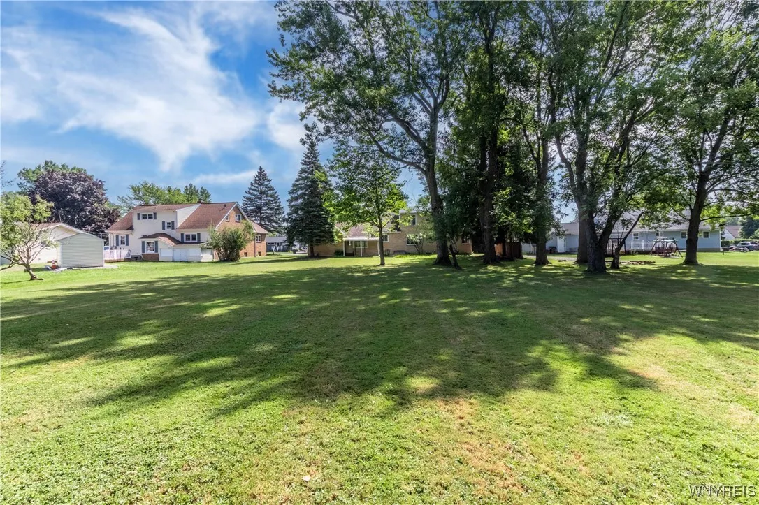 49 Bielak Road, Orchard Park, New York 14127, Orchard Park, New York 14127, 3 Bedrooms Bedrooms, ,2 BathroomsBathrooms,Residential,For Sale,49 Bielak Road, Orchard Park, New York 14127,B1625453