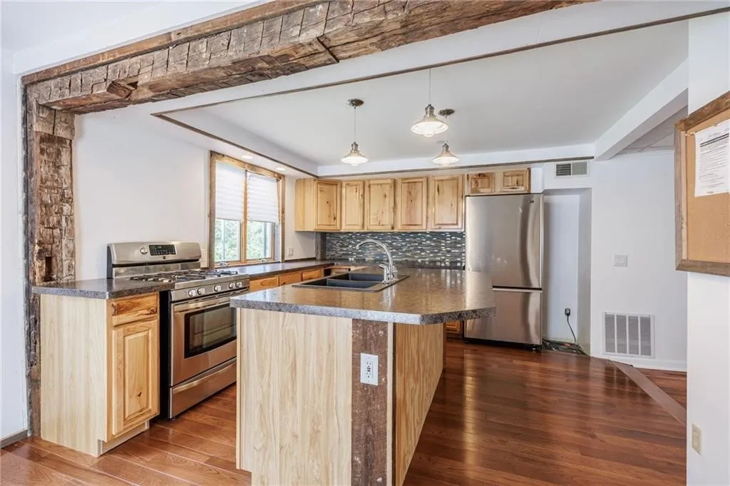 913 Wayneport Road, Macedon, New York 14502, Macedon, New York 14502, 5 Bedrooms Bedrooms, ,3 BathroomsBathrooms,Residential,Closed,913 Wayneport Road, Macedon, New York 14502,0,R1627351