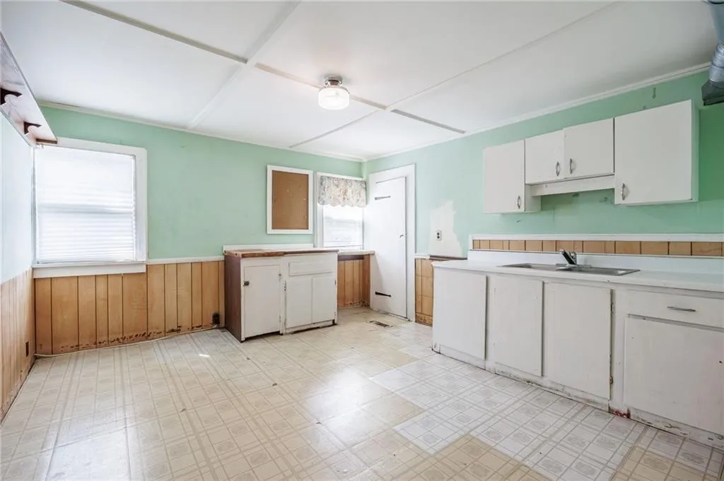 913 Wayneport Road, Macedon, New York 14502, Macedon, New York 14502, 5 Bedrooms Bedrooms, ,3 BathroomsBathrooms,Residential,Closed,913 Wayneport Road, Macedon, New York 14502,0,R1627351