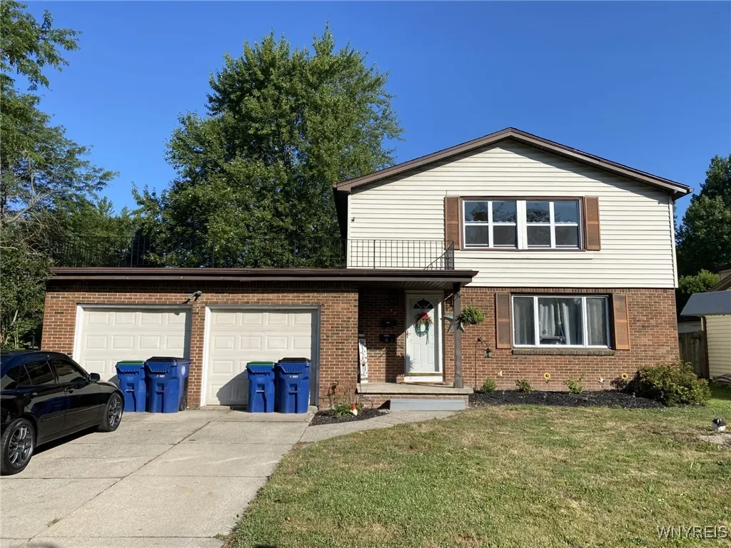 52 Acacia Drive Upper, Amherst, New York 14228, Amherst, New York 14228, 3 Bedrooms Bedrooms, 6 Rooms Rooms,1 BathroomBathrooms,Residential Lease,For Rent,52 Acacia Drive Upper, Amherst, New York 14228,B1627144