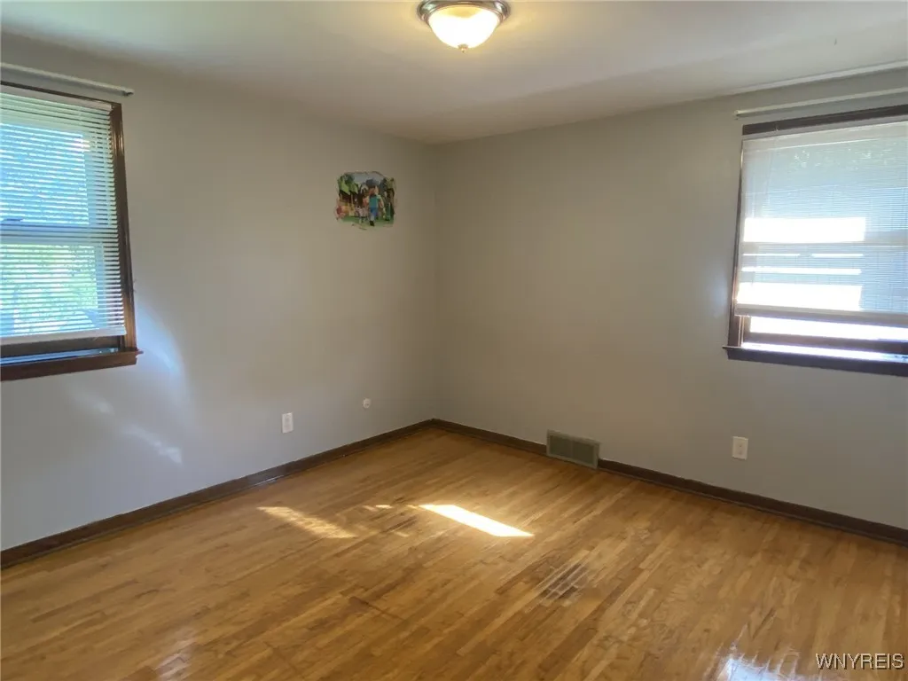 52 Acacia Drive Upper, Amherst, New York 14228, Amherst, New York 14228, 3 Bedrooms Bedrooms, 6 Rooms Rooms,1 BathroomBathrooms,Residential Lease,For Rent,52 Acacia Drive Upper, Amherst, New York 14228,B1627144