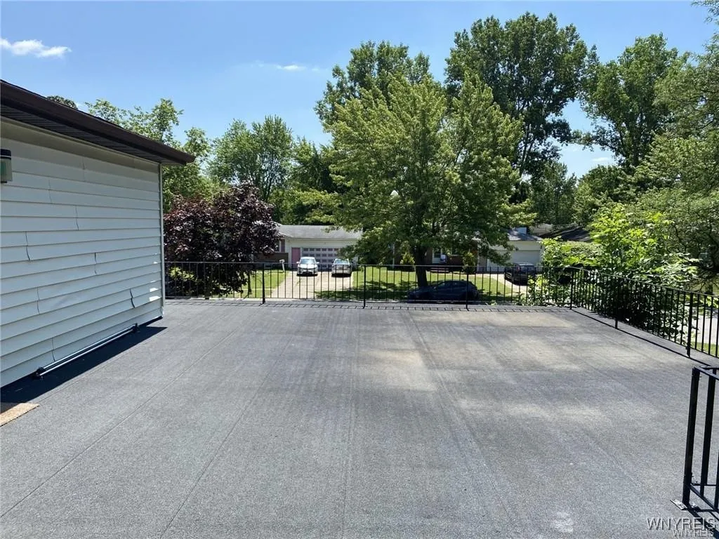 52 Acacia Drive Upper, Amherst, New York 14228, Amherst, New York 14228, 3 Bedrooms Bedrooms, 6 Rooms Rooms,1 BathroomBathrooms,Residential Lease,For Rent,52 Acacia Drive Upper, Amherst, New York 14228,B1627144