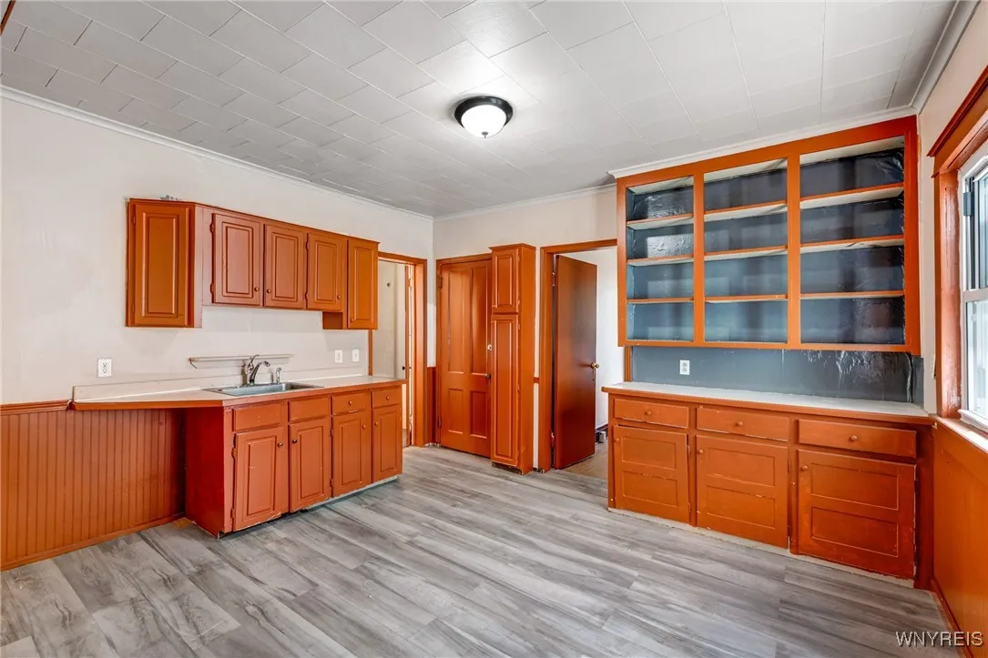 127 Humason Avenue, Buffalo, New York 14211, Buffalo, New York 14211, 5 Bedrooms Bedrooms, ,2 BathroomsBathrooms,Residential,For Sale,127 Humason Avenue, Buffalo, New York 14211,B1627377