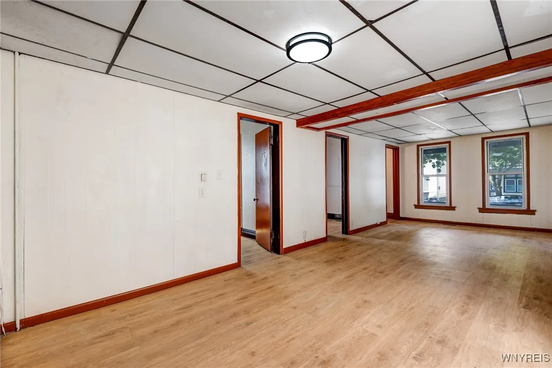 127 Humason Avenue, Buffalo, New York 14211, Buffalo, New York 14211, 5 Bedrooms Bedrooms, ,2 BathroomsBathrooms,Residential,For Sale,127 Humason Avenue, Buffalo, New York 14211,B1627377