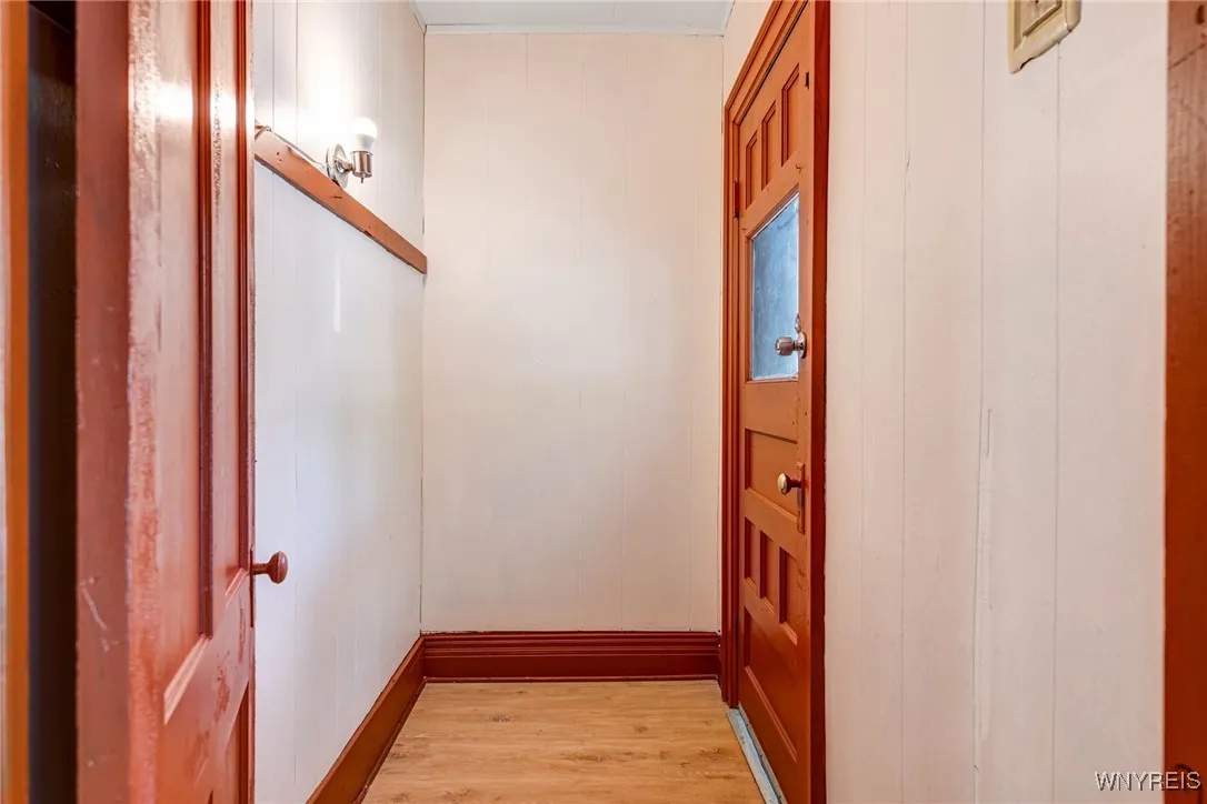 127 Humason Avenue, Buffalo, New York 14211, Buffalo, New York 14211, 5 Bedrooms Bedrooms, ,2 BathroomsBathrooms,Residential,For Sale,127 Humason Avenue, Buffalo, New York 14211,B1627377