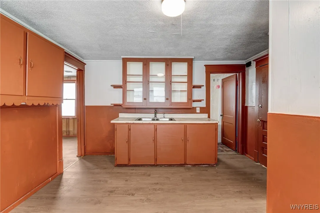 127 Humason Avenue, Buffalo, New York 14211, Buffalo, New York 14211, 5 Bedrooms Bedrooms, ,2 BathroomsBathrooms,Residential,For Sale,127 Humason Avenue, Buffalo, New York 14211,B1627377