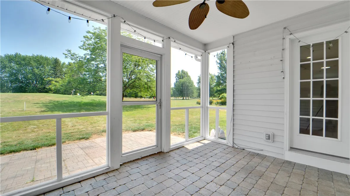 378 Salt Road, Webster, New York 14580, Webster, New York 14580, 3 Bedrooms Bedrooms, 7 Rooms Rooms,2 BathroomsBathrooms,Residential,Closed,378 Salt Road, Webster, New York 14580,0,R1626657