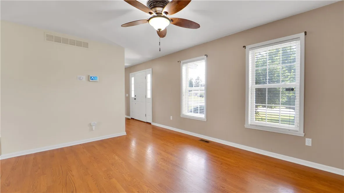 378 Salt Road, Webster, New York 14580, Webster, New York 14580, 3 Bedrooms Bedrooms, 7 Rooms Rooms,2 BathroomsBathrooms,Residential,Closed,378 Salt Road, Webster, New York 14580,0,R1626657