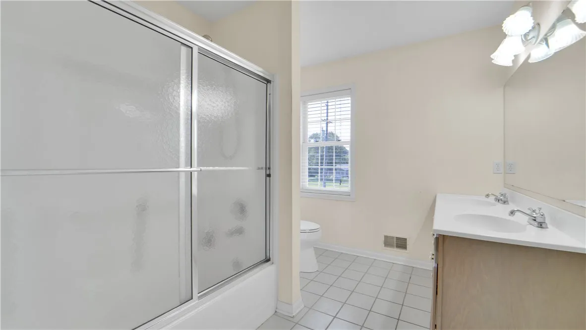 378 Salt Road, Webster, New York 14580, Webster, New York 14580, 3 Bedrooms Bedrooms, 7 Rooms Rooms,2 BathroomsBathrooms,Residential,Closed,378 Salt Road, Webster, New York 14580,0,R1626657